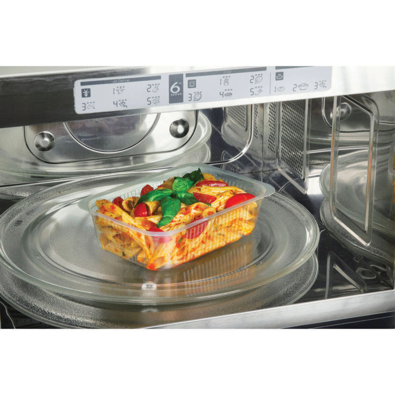 Transparent Polypropylene (PP) Compac container in microwave oven